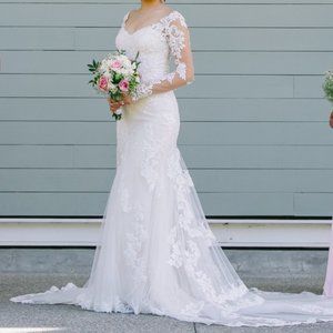 Sincerity Lace Wedding Dress